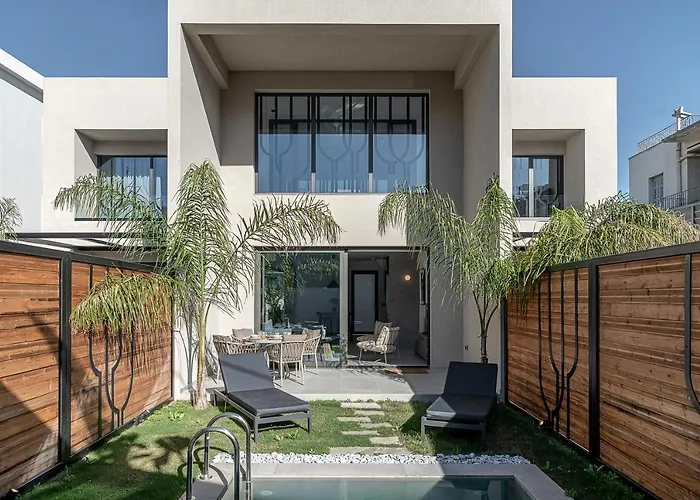 Jnv Luxury Villas - Urban Oasis By Etouri