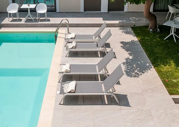 Epavli Boutique Luxury Suites